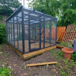 10FT(282cm) X 14FT(437cm) X 8FT HIGH(252cm) Large Freestanding Enclosure  10FT(282cm) X 14FT(437cm) X 8FT HIGH(252cm) Large Freestanding Enclosure